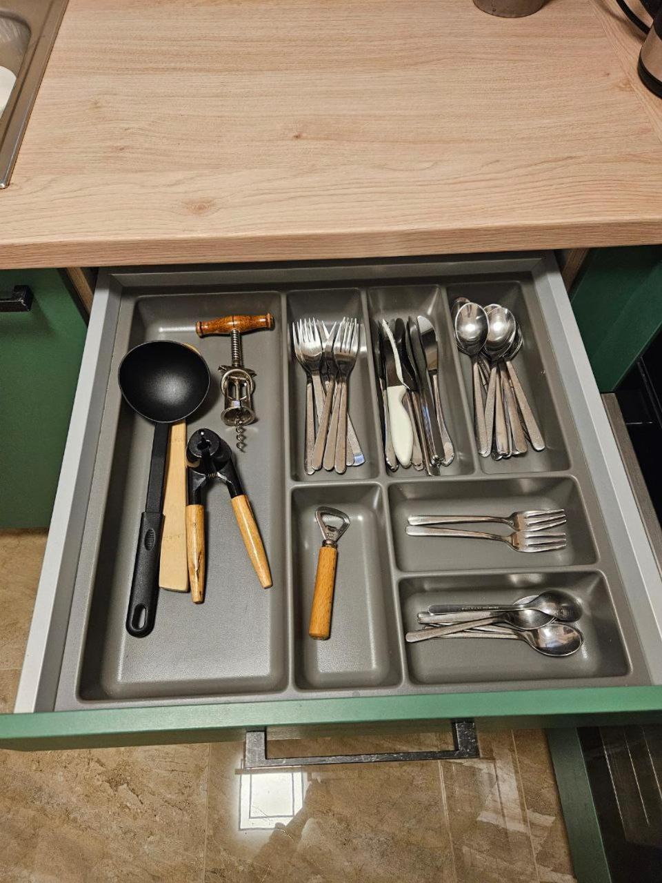 Schoene Wohnung Am Georgenberg รอยท์ลิงเงน ภายนอก รูปภาพ