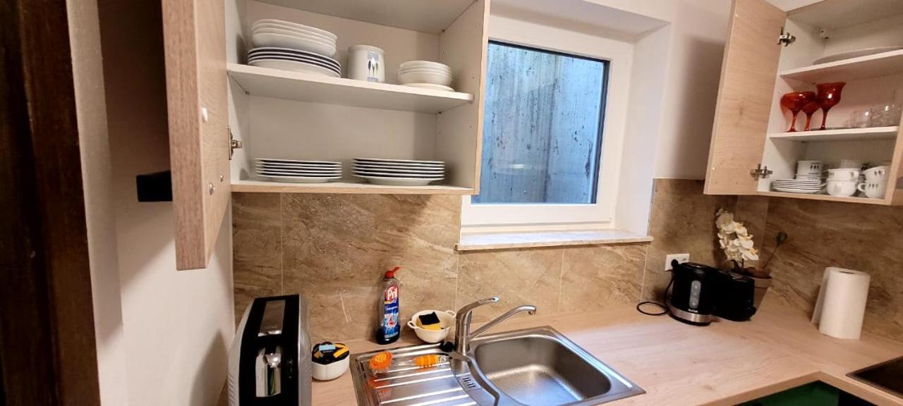 Schoene Wohnung Am Georgenberg รอยท์ลิงเงน ภายนอก รูปภาพ